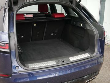 Car image 37