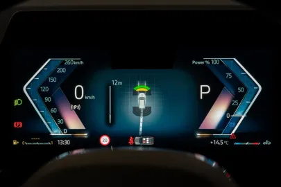 Car image 23