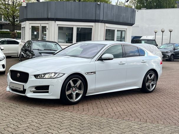 Jaguar XE 132 kW image number 1