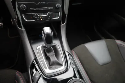 Car image 35