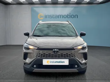 Car image 3