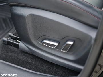 Car image 35