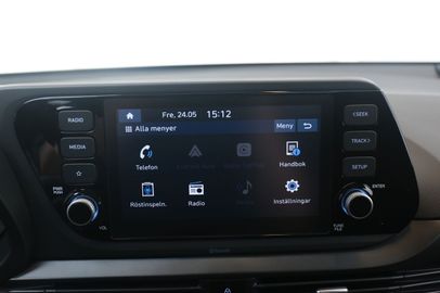 Car image 13