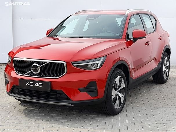 Volvo XC40 B3 Core 120 kW image number 1