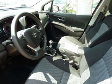 Car image 10