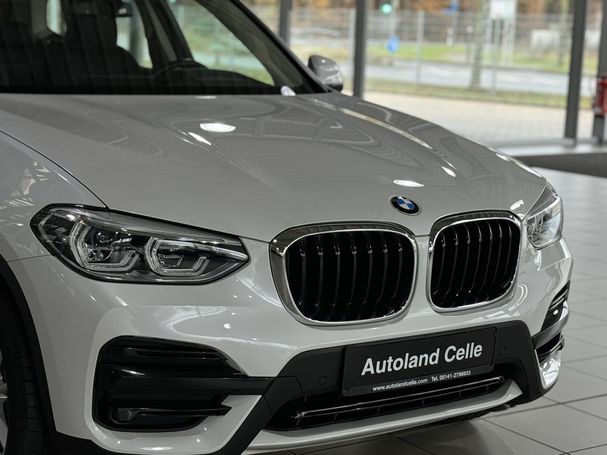 BMW X3 xDrive 140 kW image number 8