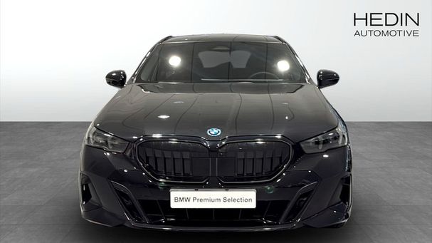 BMW 530 Touring xDrive 221 kW image number 14