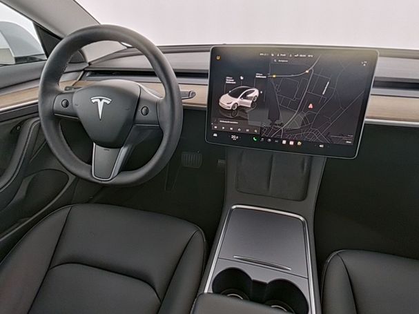 Tesla Model 3 208 kW image number 14