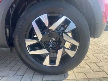 Car image 28