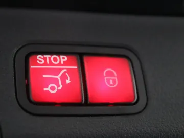 Car image 36