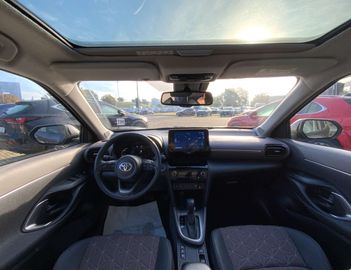 Car image 10