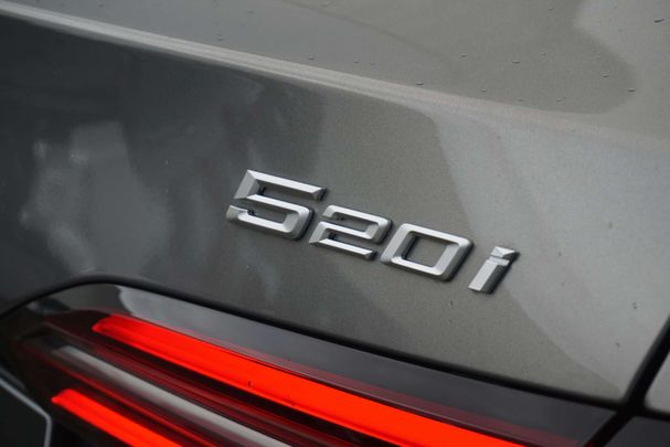 BMW 520i 140 kW image number 8