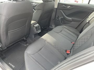 Car image 37