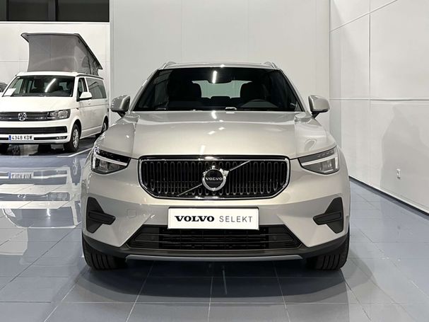 Volvo XC40 T2 Core 95 kW image number 32