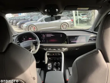 Car image 40