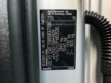 Car image 36