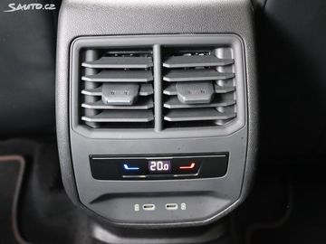 Car image 38