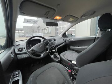 Car image 11