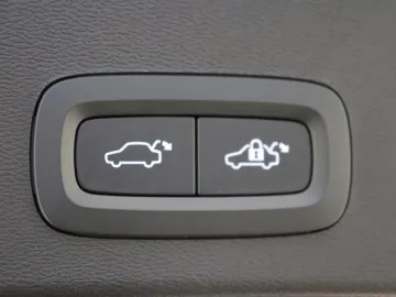 Car image 35