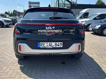 Car image 30