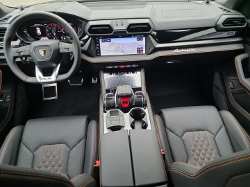 Car image 26