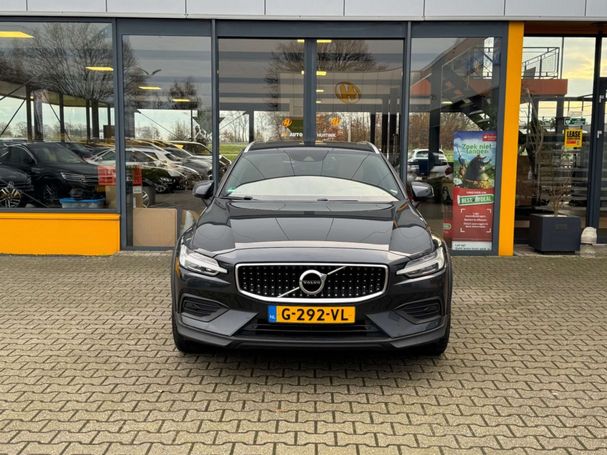 Volvo V60 Cross Country T5 AWD Pro 184 kW image number 3