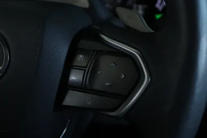 Car image 29