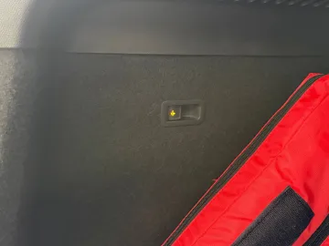 Car image 45