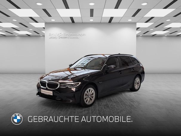 BMW 330e Touring xDrive 215 kW image number 1