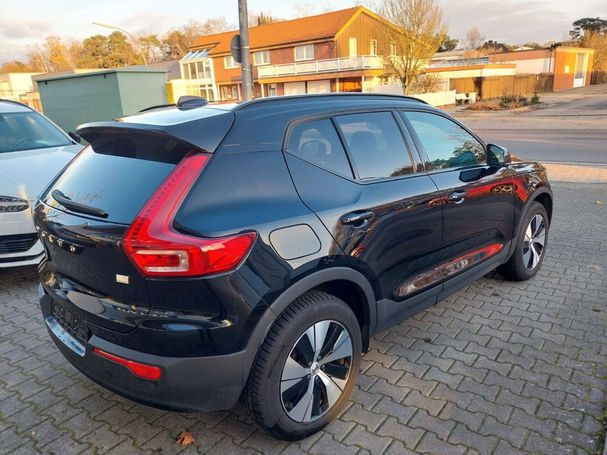 Volvo XC40 R Recharge Plug-in Hybrid T4 Design 155 kW image number 7