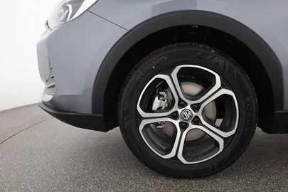 Car image 29