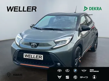 Car image 1