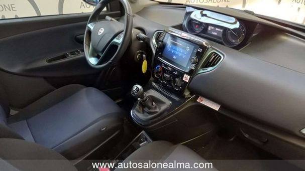 Lancia Ypsilon 51 kW image number 15