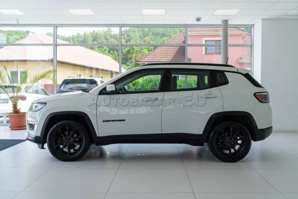 Jeep Compass 1.3 Turbo Night Eagle 96 kW image number 5