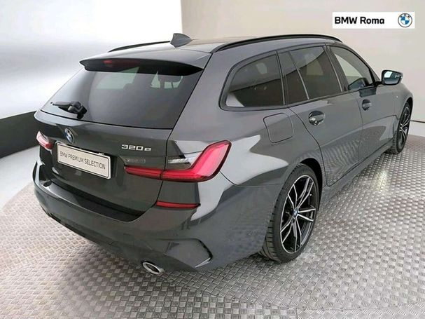 BMW 320 e Touring M Sport 150 kW image number 16