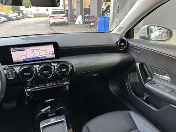 Car image 36