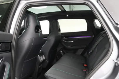 Car image 41