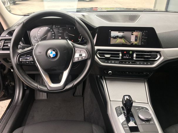 BMW 320d Touring 140 kW image number 4