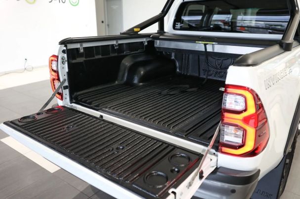 Toyota Hilux 150 kW image number 12