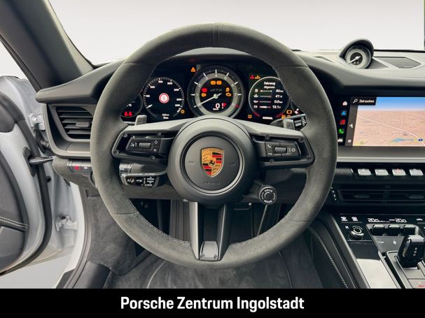 Porsche 992 Carrera 4 GTS Cabrio 353 kW image number 12