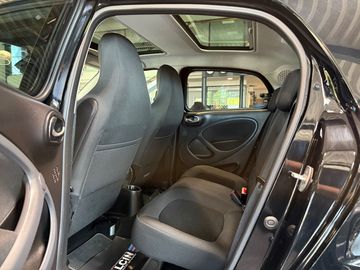 Car image 46
