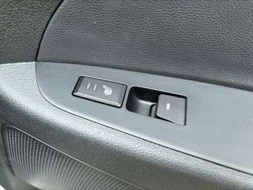 Car image 36