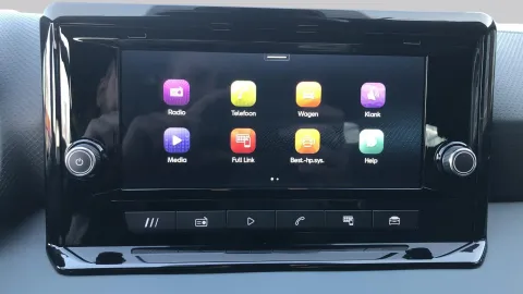 Car image 23