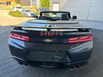 Car image 32