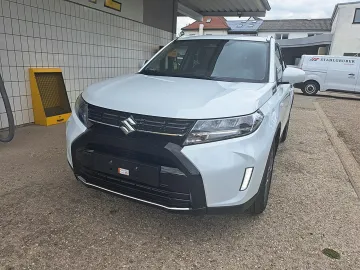 Car image 2