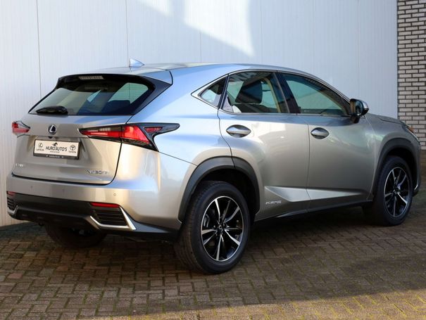 Lexus NX 300 h AWD 145 kW image number 34