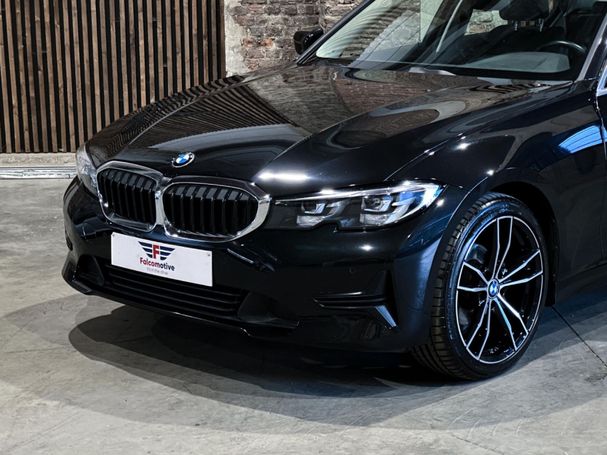 BMW 318i 115 kW image number 1