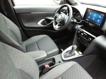 Car image 7