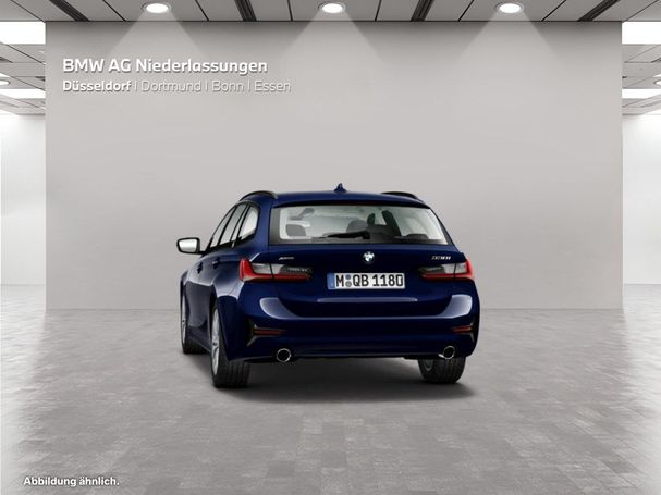 BMW 330i Touring xDrive 190 kW image number 8