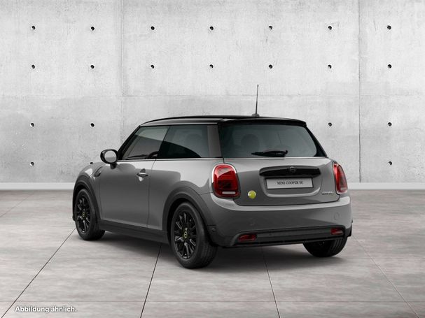 Mini Cooper SE Classic Trim 135 kW image number 3